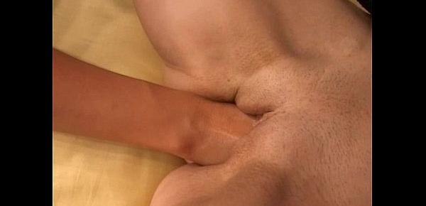  hole fisting between amateur couple